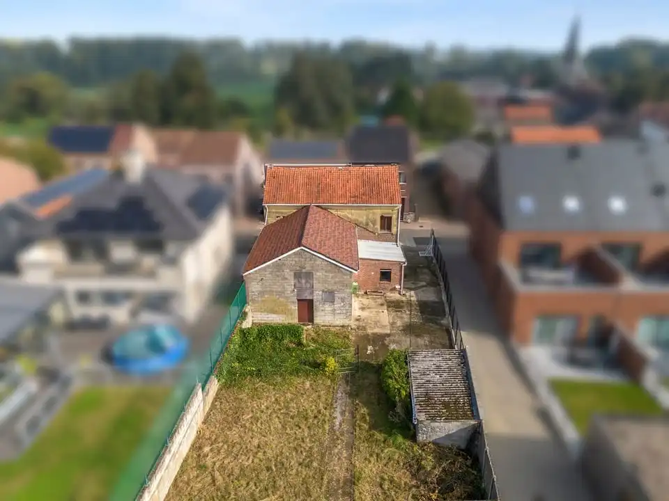 TE RENOVEREN HOEVE MET VEEL POTENTIEEL IN RIEMST foto 4