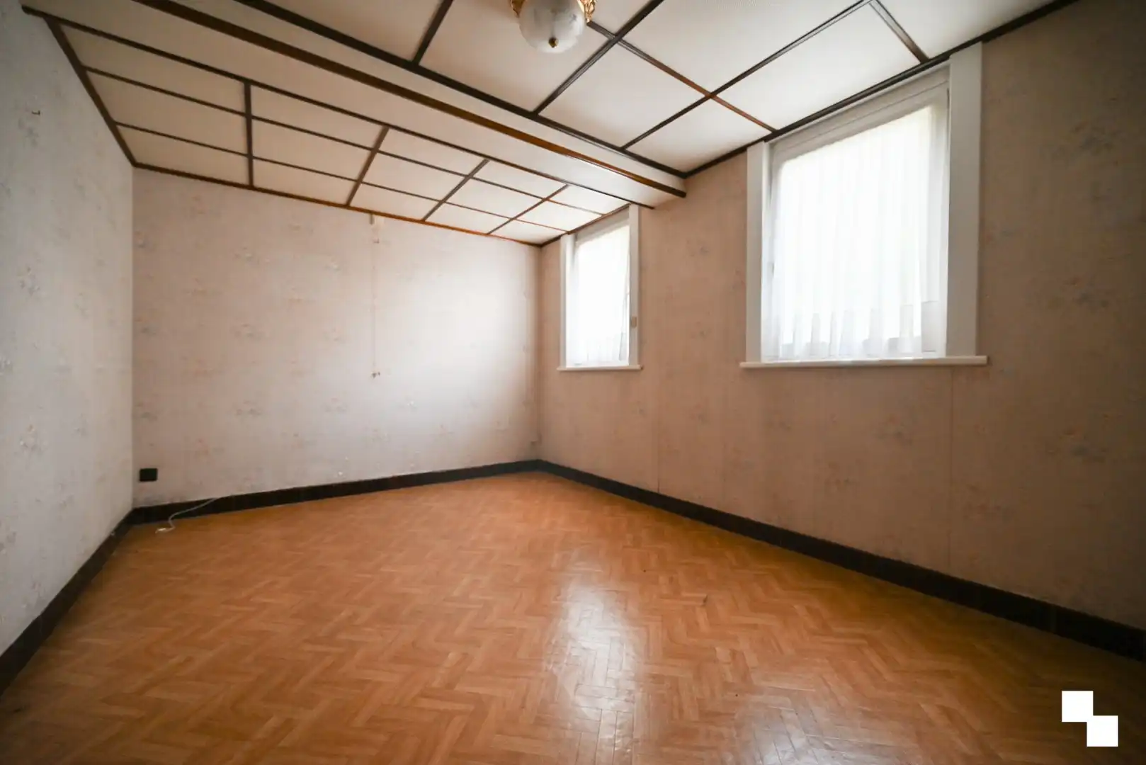Compleet te renoveren woning / af te breken woning op rand van villawijk te Bosmolens foto 7