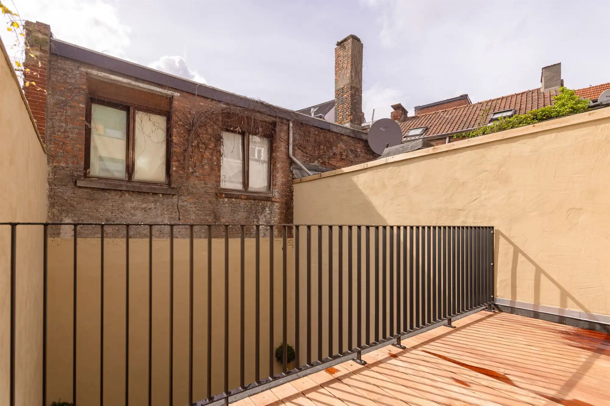 Energetisch gerenoveerd appartement met ruim terras foto 17