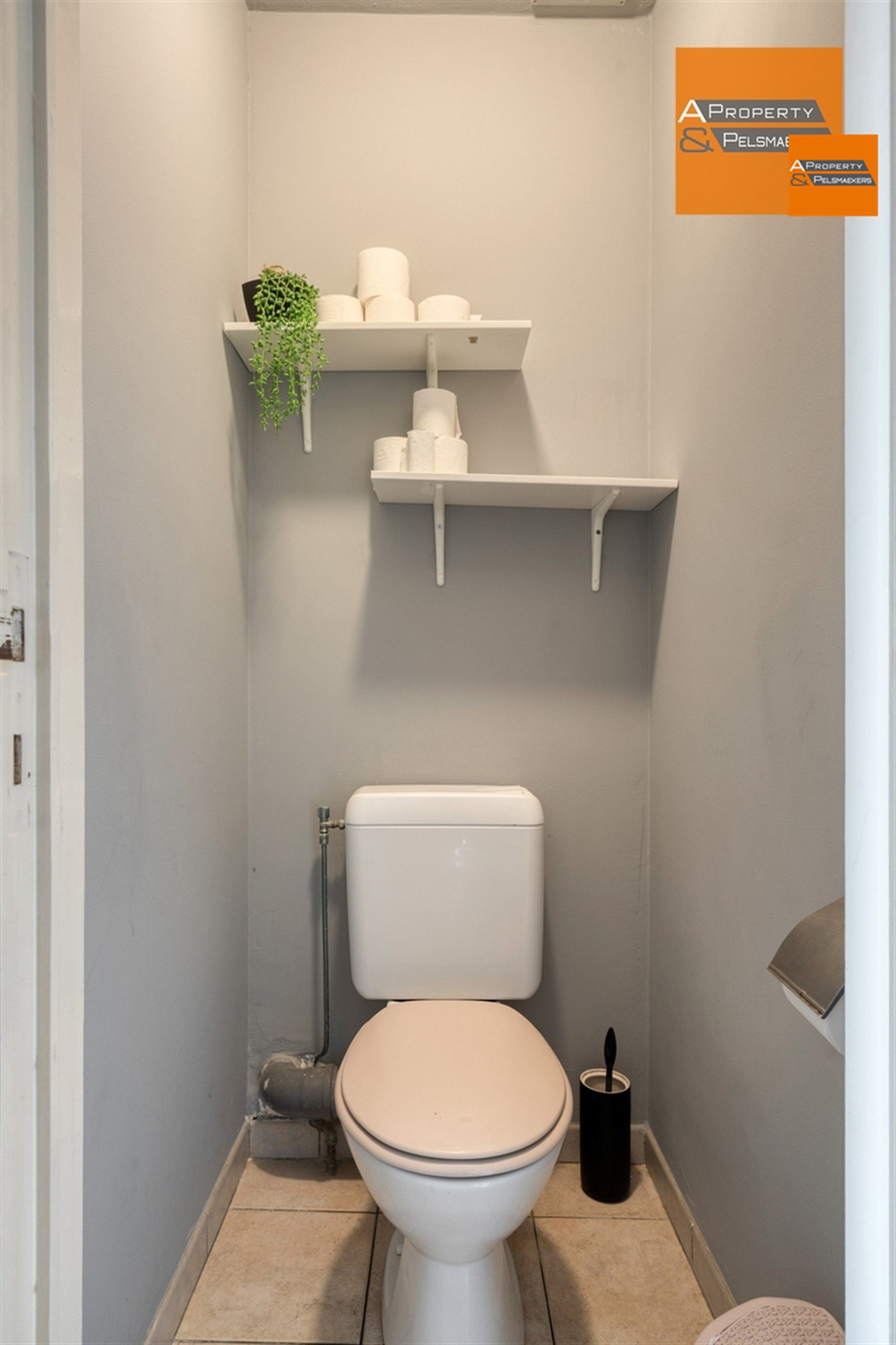 Gezinswoning met 3 à 4 kamers , tuin en garage foto 22