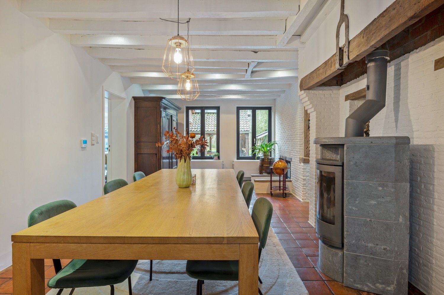 Charmante hoeve met 4 slaapkamers op een riant perceel! foto 4
