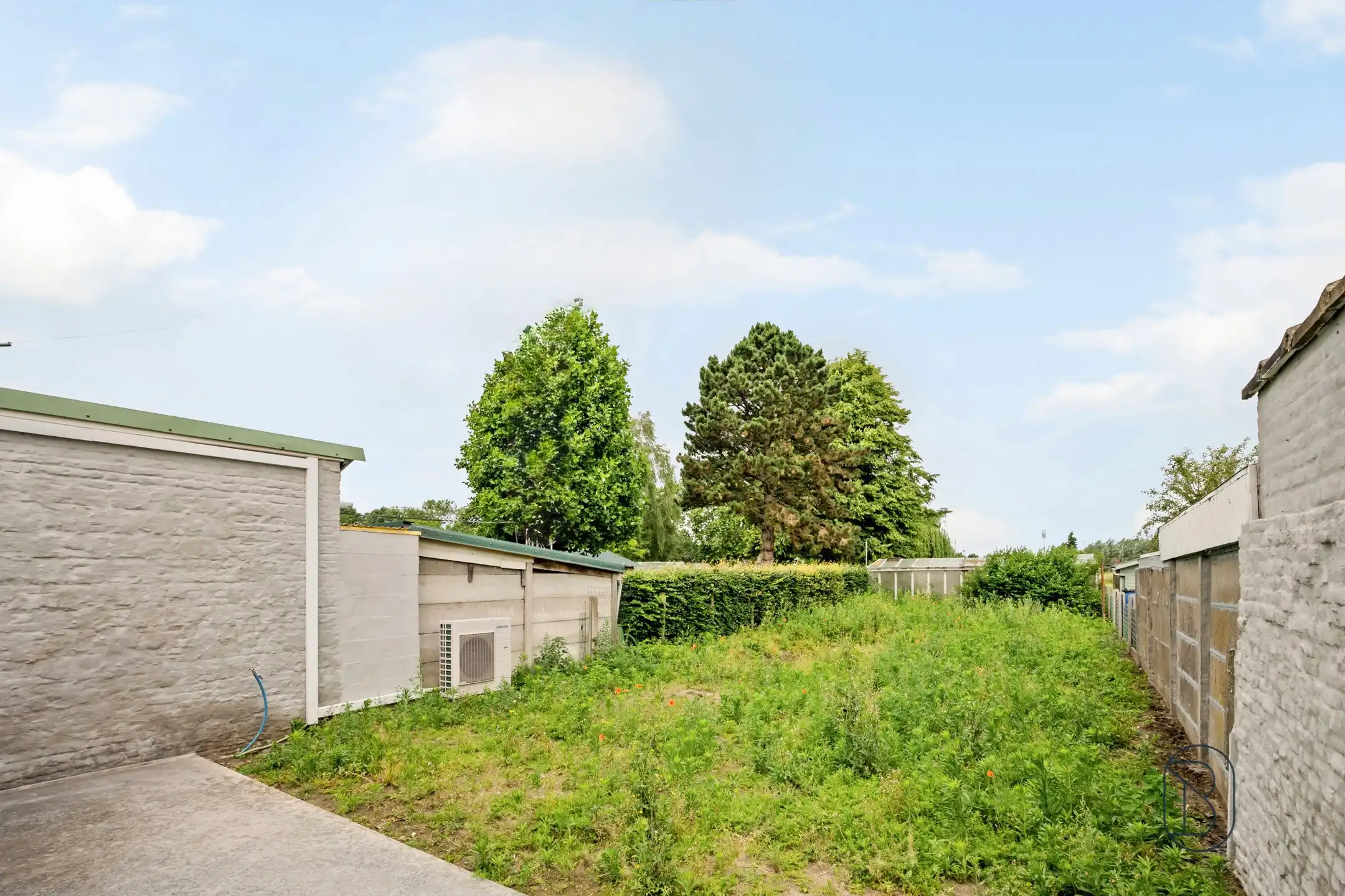 Rustig gelegen instapklare rijwoning met 3 slk en leuke tuin foto 11