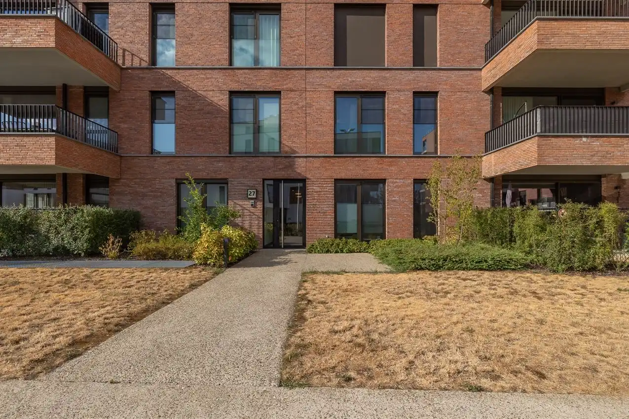 Lichtrijke penthouse met 2 slpk, terras en autostaanplaats foto 34