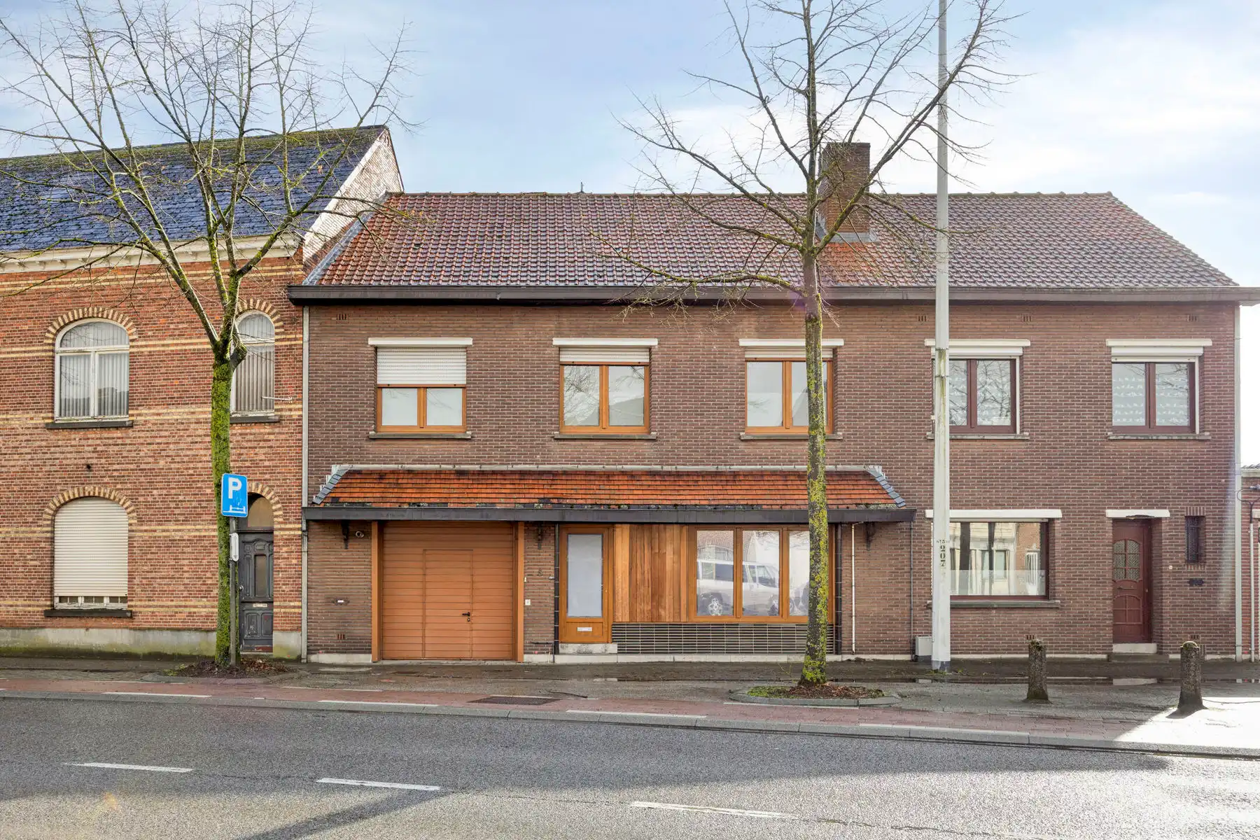 Handelshuis met woonst en ruime tuin foto 4