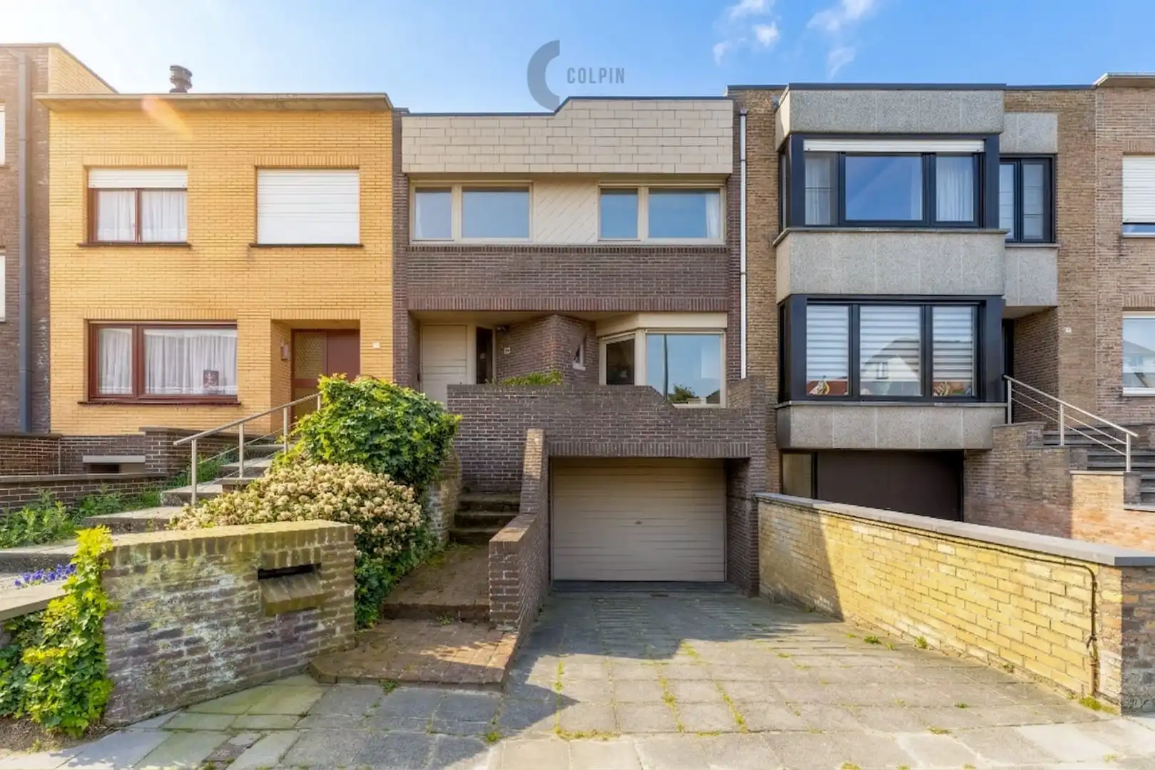 Charmante bel-étage woning nabij strand en park van Heist & Duinbergen – met renovatiepotentieel en zonnige tuin. foto 2