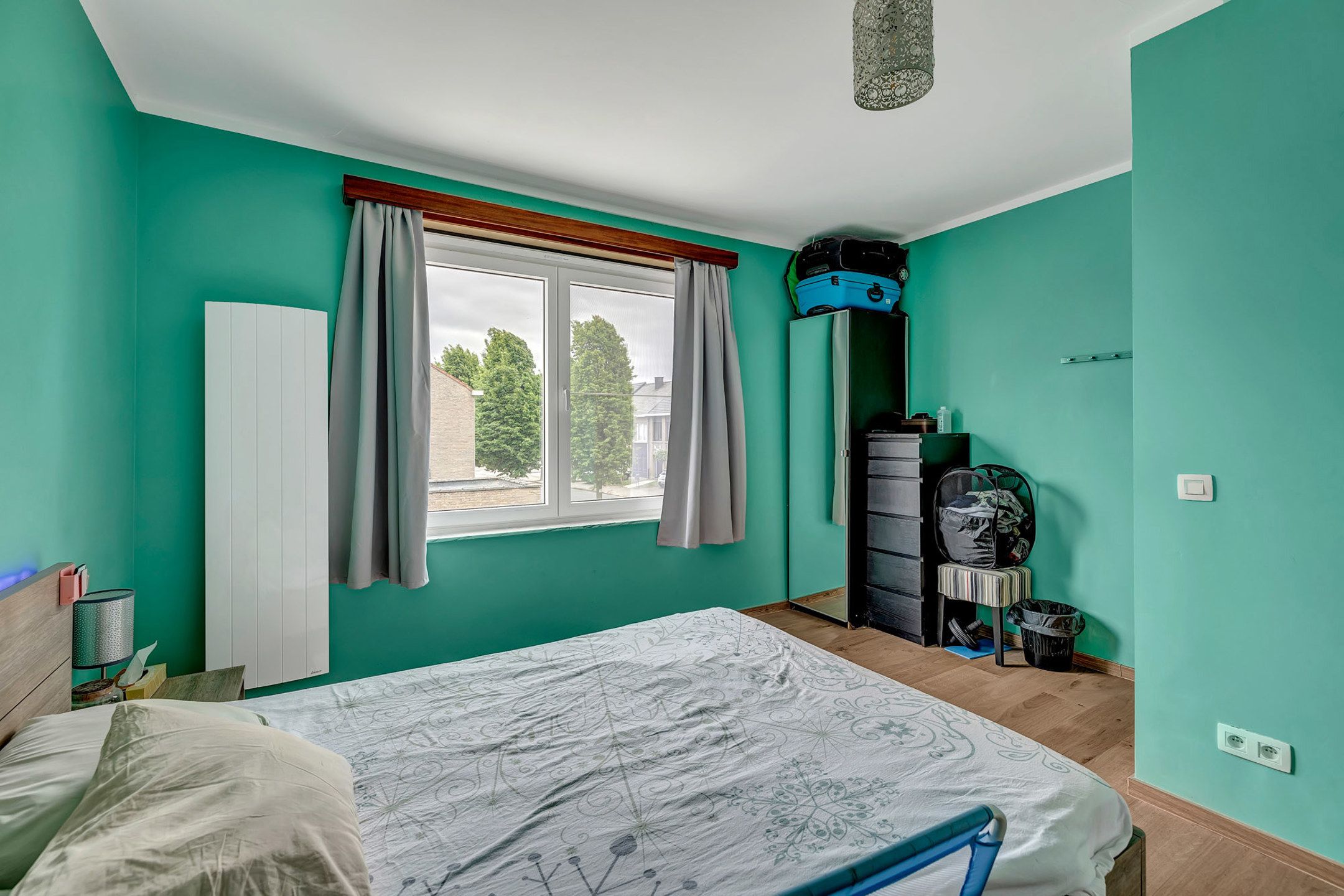 Te renoveren woning met drie slaapkamers en garage foto 11