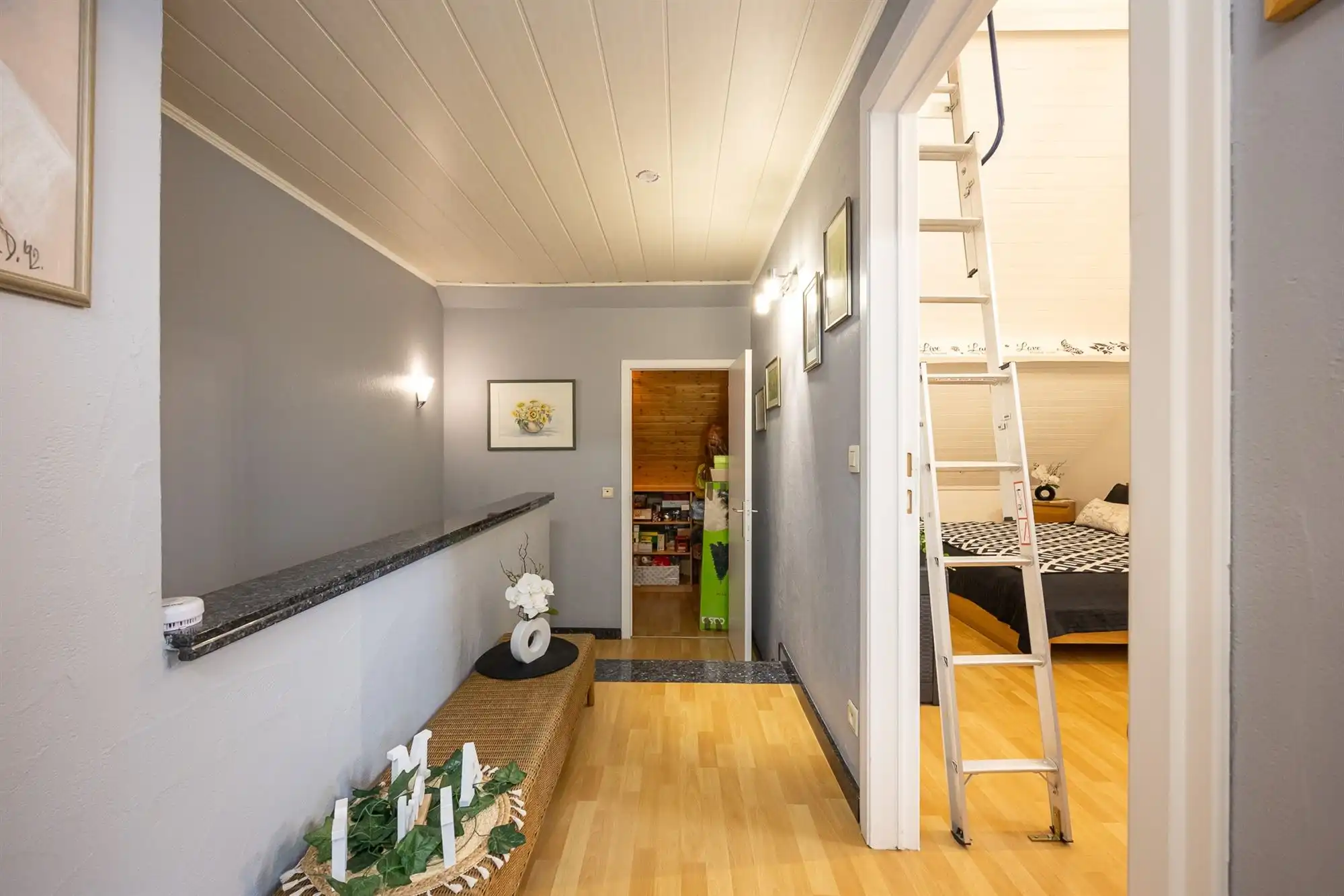 Instapklare woning met 4 slaapkamers en garage foto 37