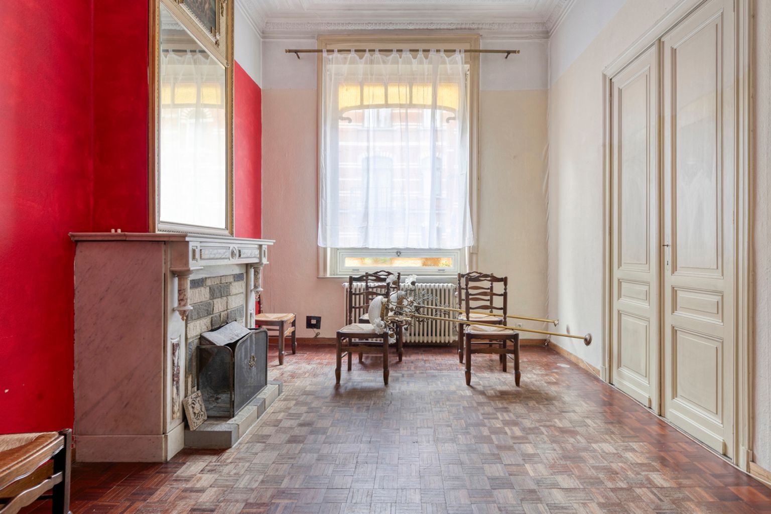 Te renoveren herenhuis met tuin nabij Sint-Guidoplein foto 5