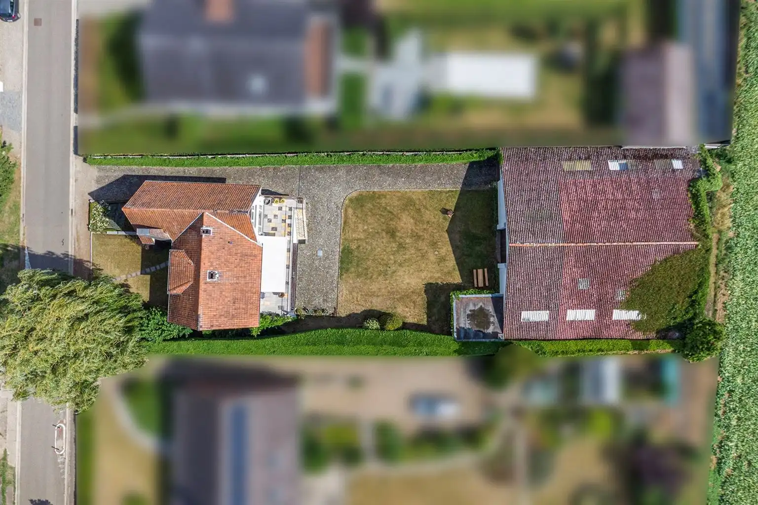 Uniek perceel van 11a42ca met woning en achterliggende loods op toplocatie in Aldeneik – Maaseik.  foto 8