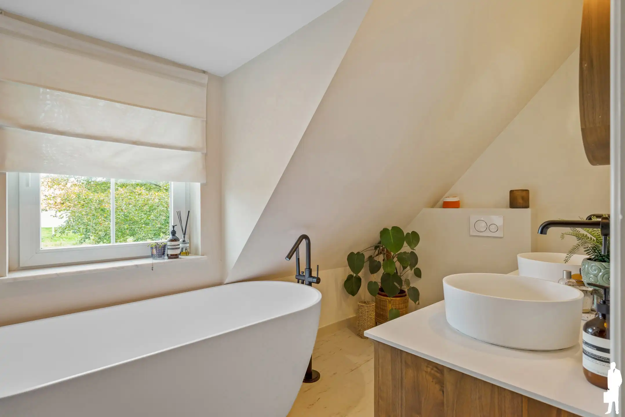 Instapklare, charmante villa met 3 slpk & prachtige westtuin foto 27