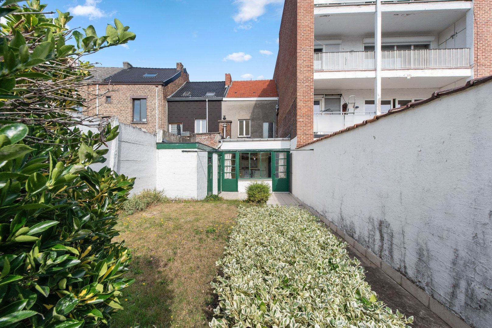 Te renoveren rijwoning met potentieel in centrum Tienen foto 18