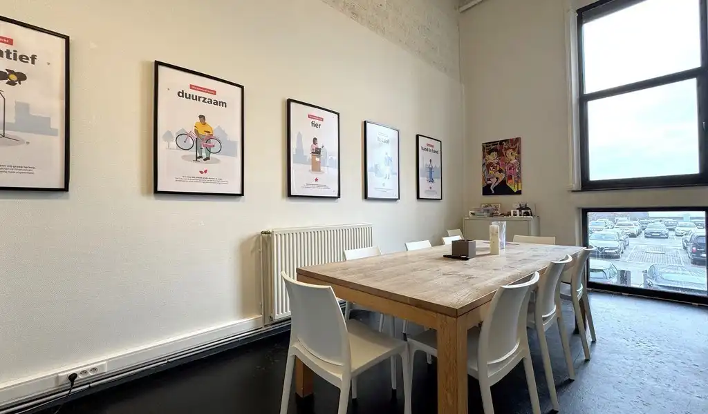 Instapklaar kantoor te huur aan luchthaven in Deurne foto 7