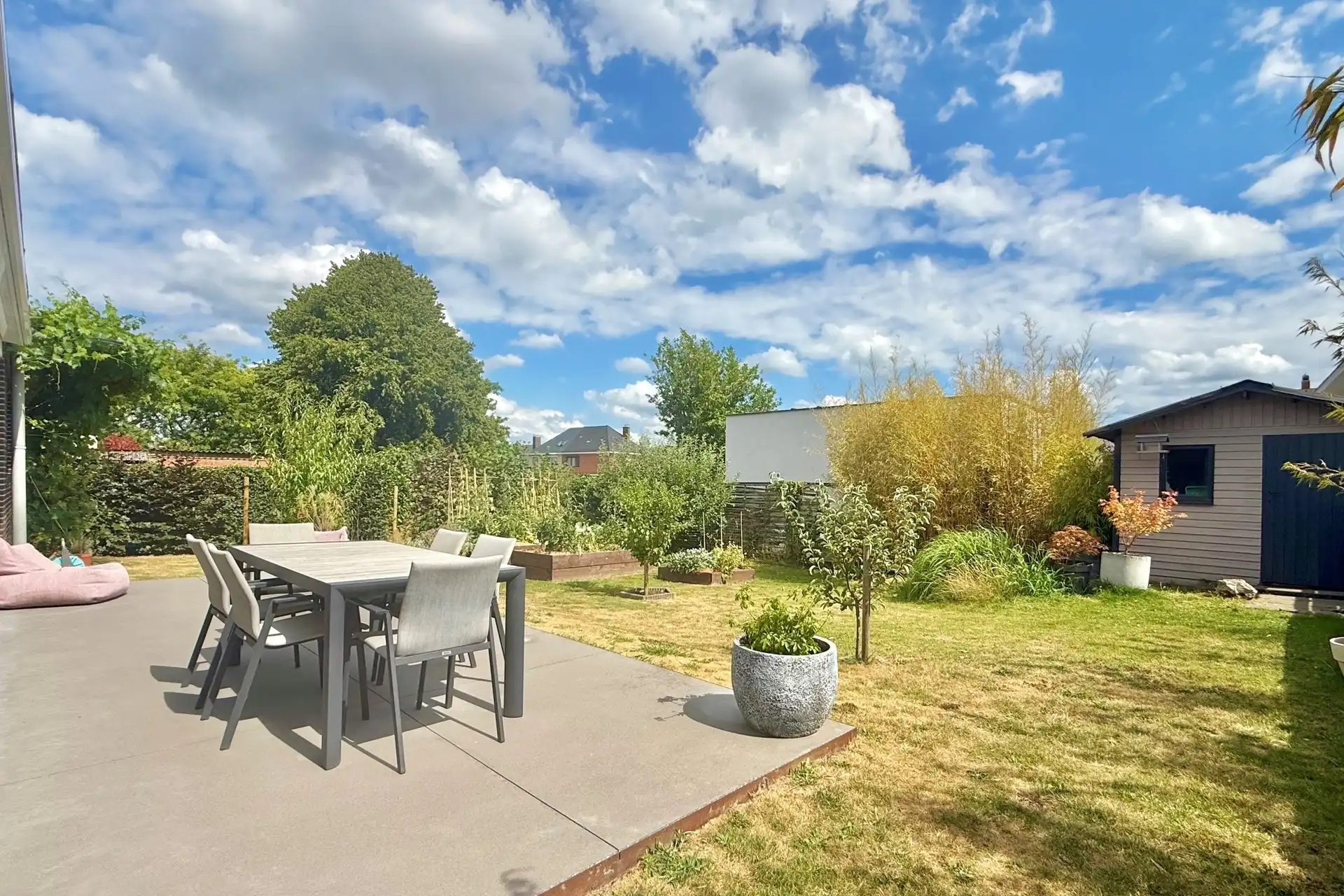 Knap gerenoveerde woning in rustige wijk foto 9