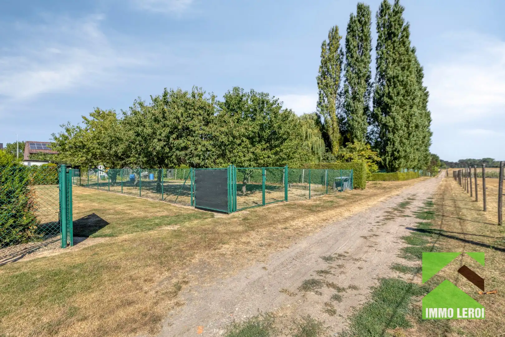 Instapklare gezinswoning met 3 slaapkamers, zwembad en energiezuinige technieken foto 30