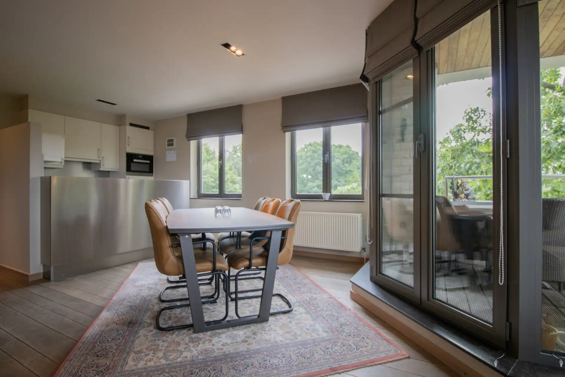 Appartement van 104 m² op de 3de verdieping met 2 slaapkamers en 2 terrassen foto 4