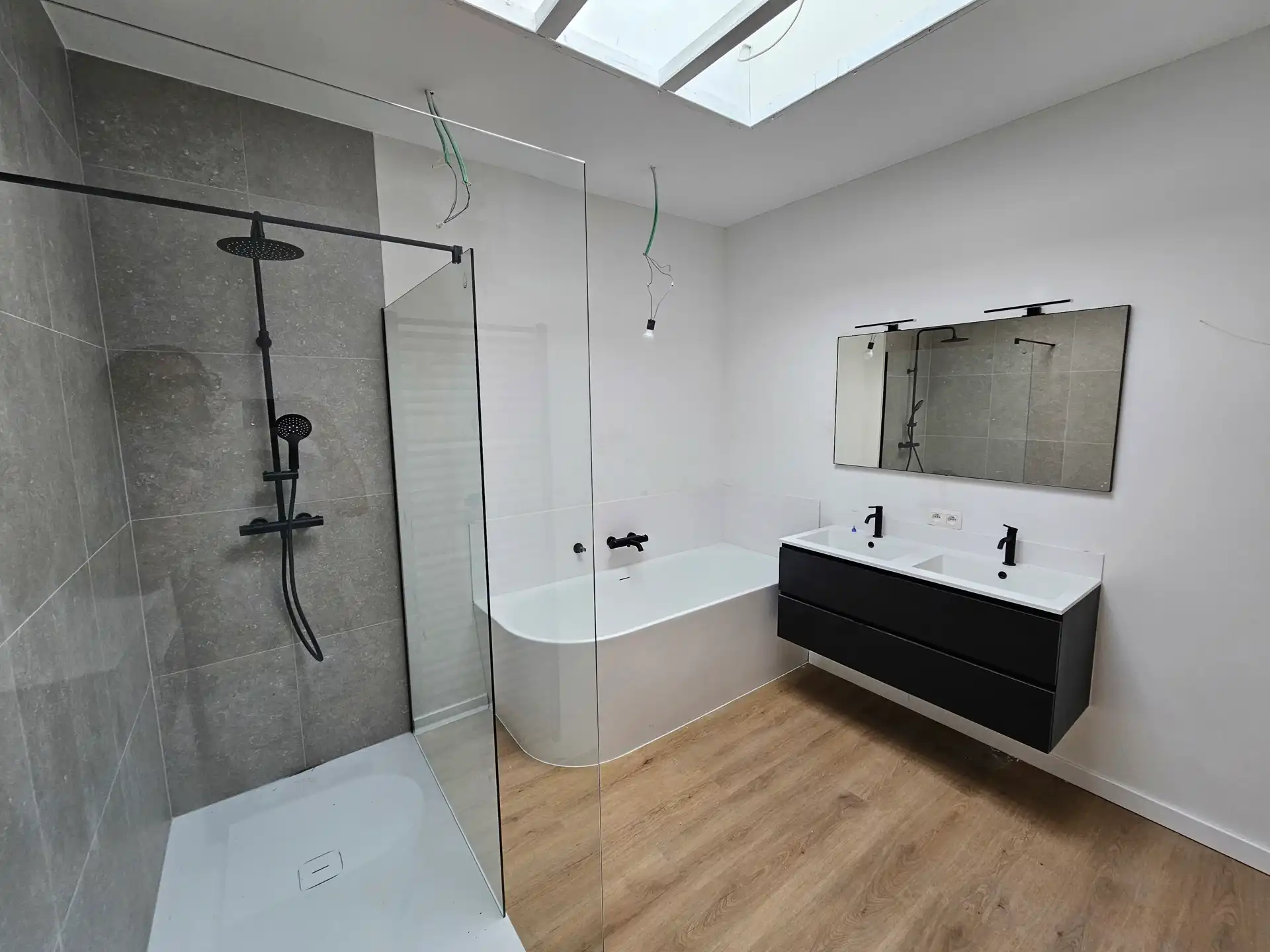 Volledig vernieuwd appartement met 3 slaapkamers foto 8