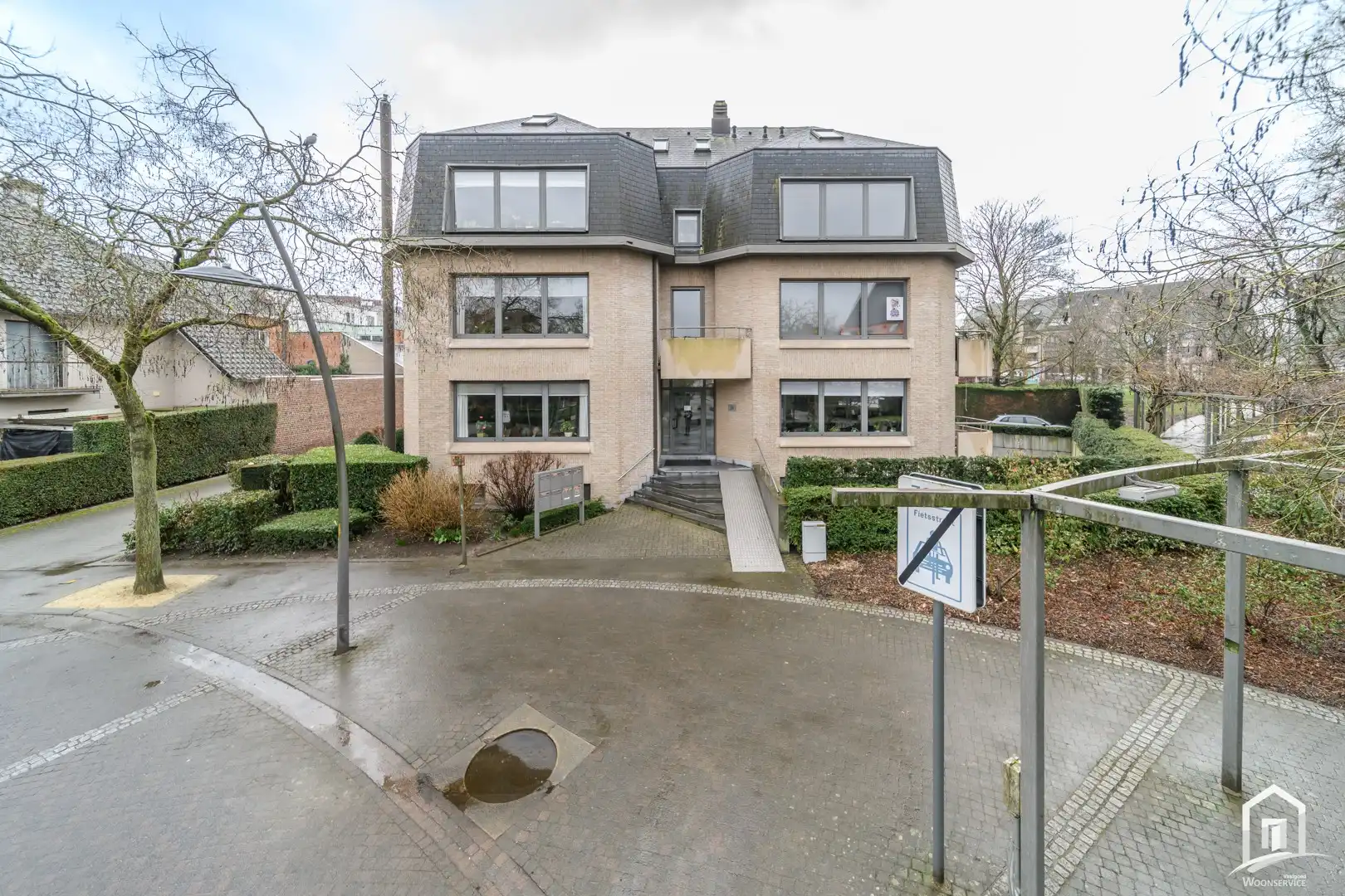 Exclusief duplex-appartement te koop nabij centrum Aalst foto 2