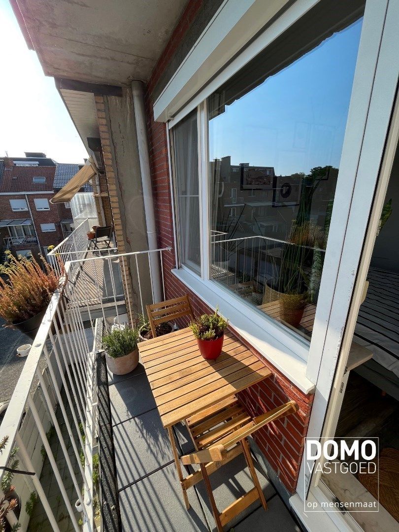 KNUS GERENOVEERD 1 SLAAPKAMER APPARTEMENT MET KELDERBERGING IN HET CENTRUM VAN HASSELT  foto 13