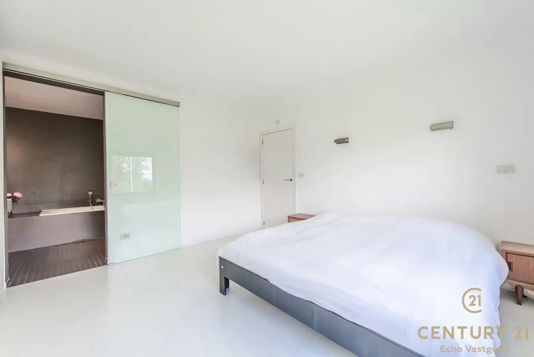 Centraal gelegen karaktervolle woning met 4slpk en tuin foto 19
