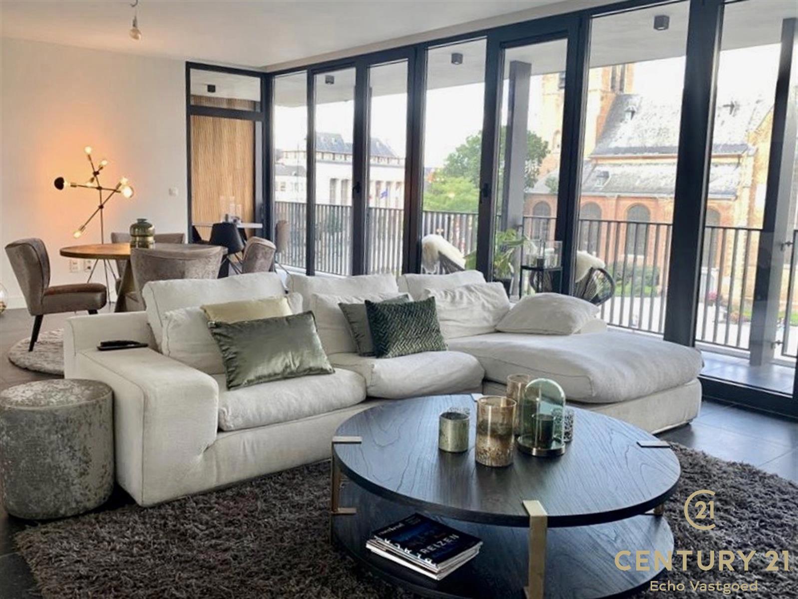 Luxe 2-slaapkamerappartement te huur op toplocatie foto 4