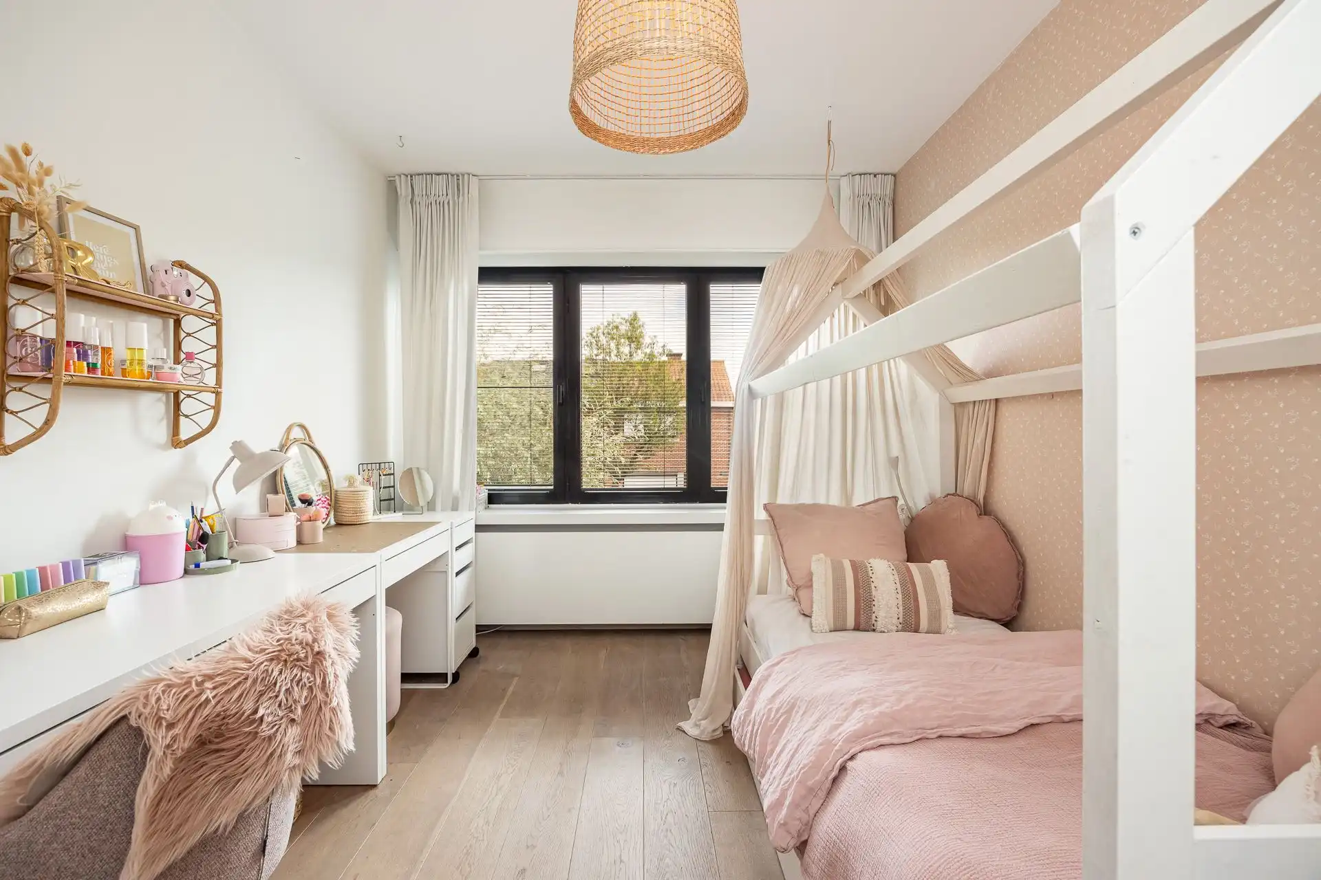 Feelgood woning met stijlvolle renovatie! foto 23