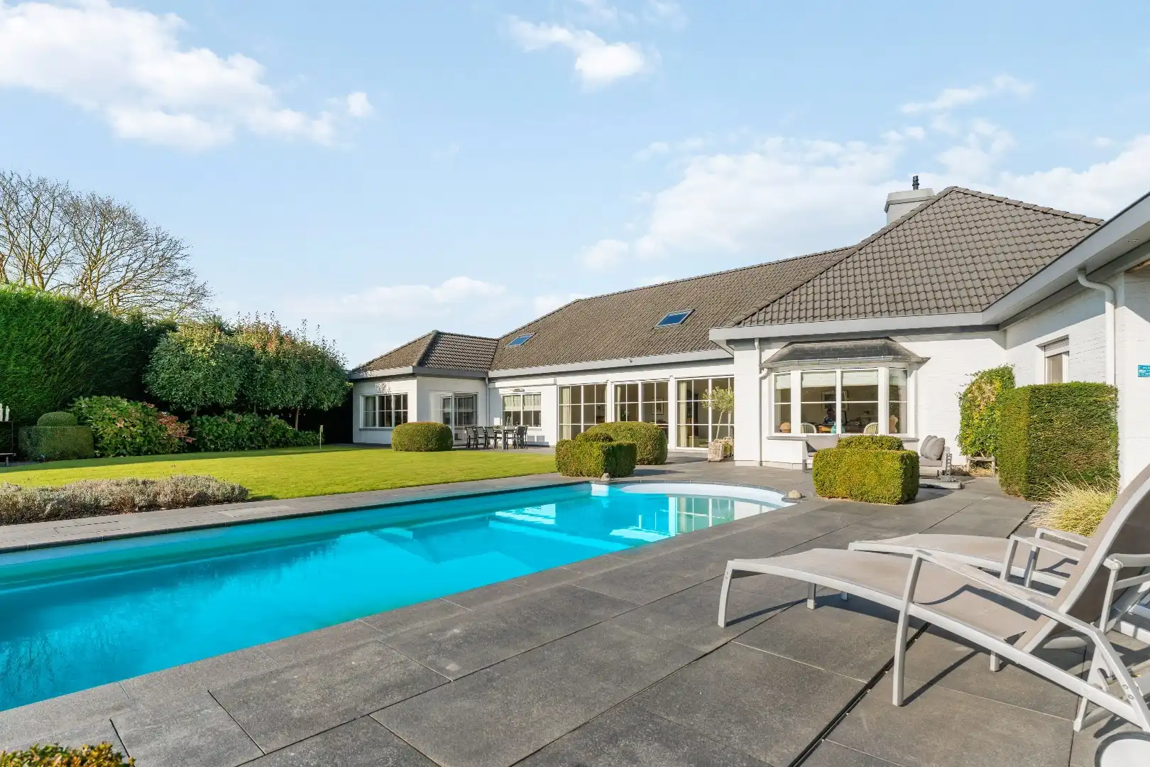 Luxueuze villa met zwembad foto 22