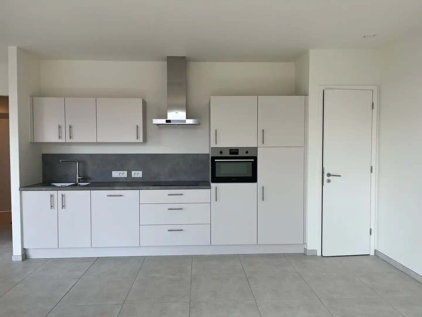 Prachtig nieuwbouwappartement met 2 slaapkamers. foto 3