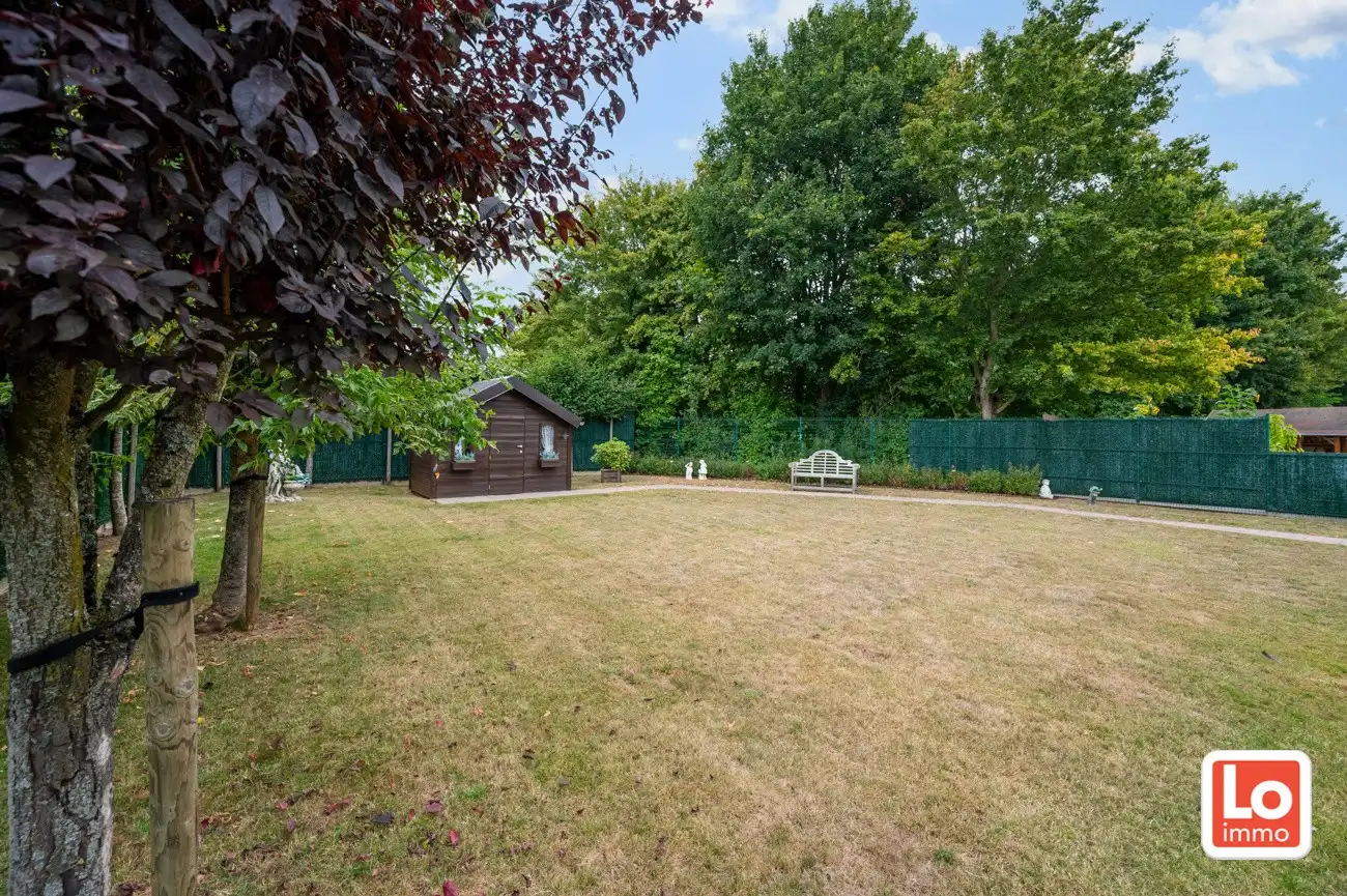 VERKOCHT! Instapklare open woning met inpandige garage op een rustige en residentiële ligging in Sint-Amandsberg, vlakbij Gent! foto 18