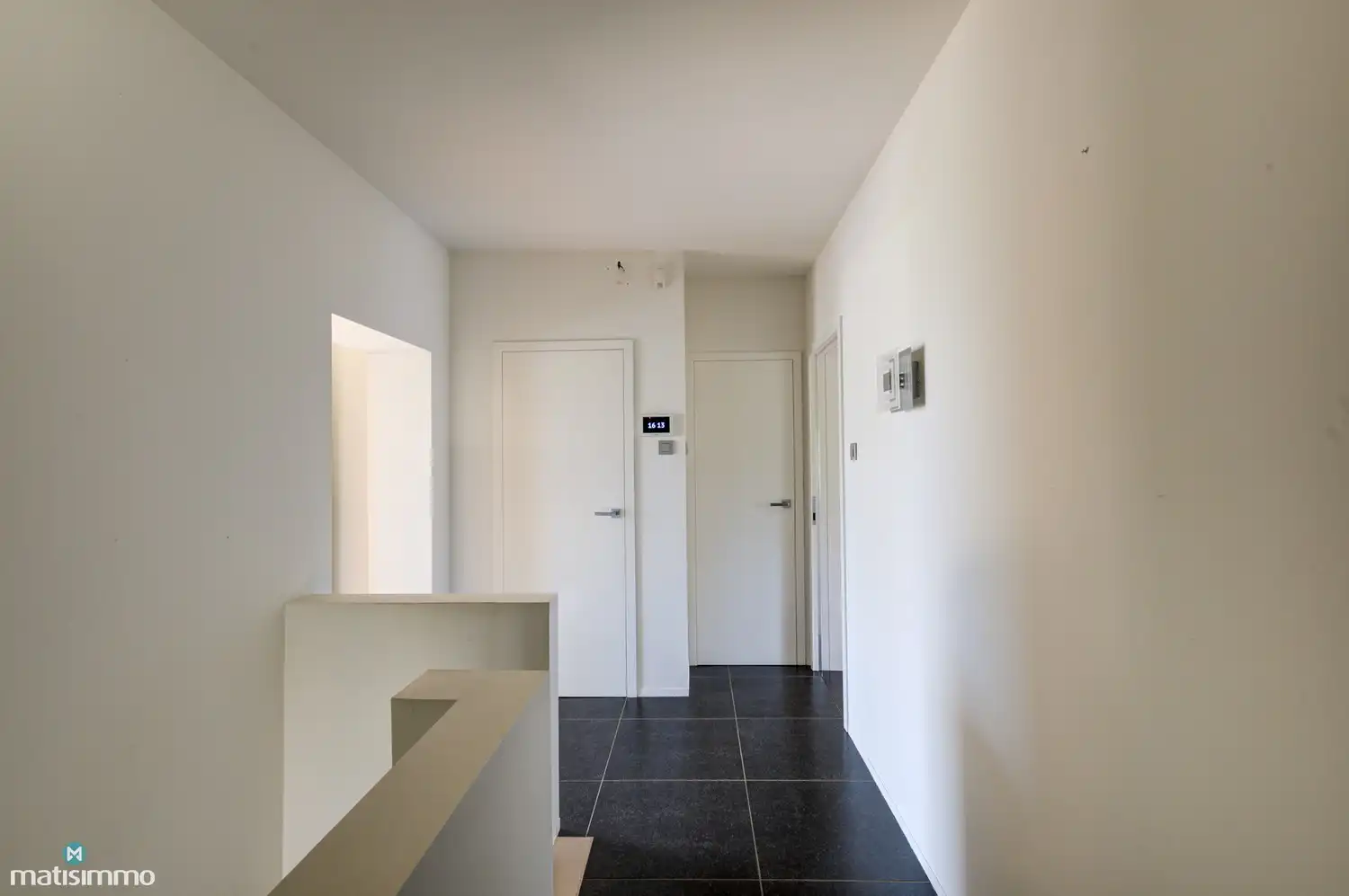 RUIME WONING MET 5 SLAAPKAMERS, INPANDIGE GARAGE EN WELLNESSRUIMTE OP EEN RUIM PERCEEL foto 22