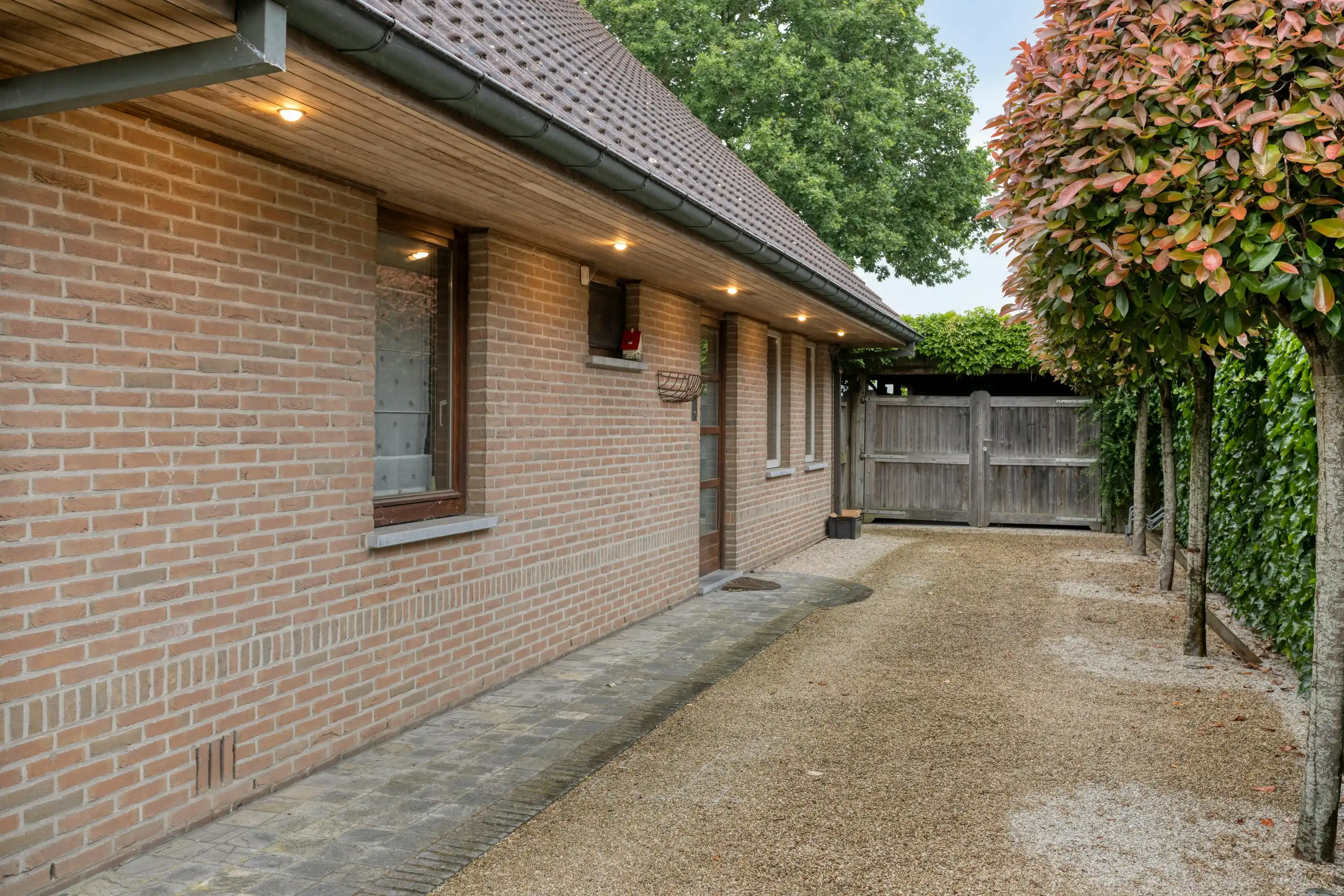 Villa te koop (4 slpk) in doodlopende straat te Sint-Andries foto 3