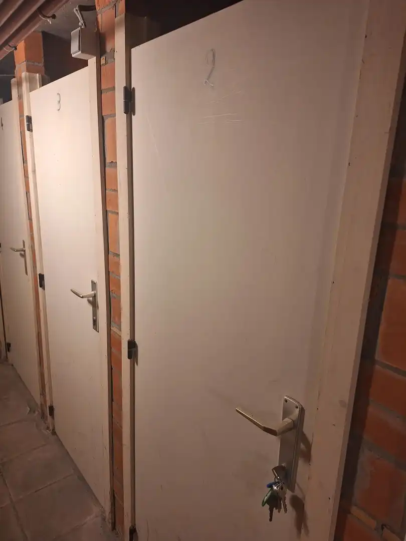Licht gemeubelde appartement met één slaapkamer foto 18