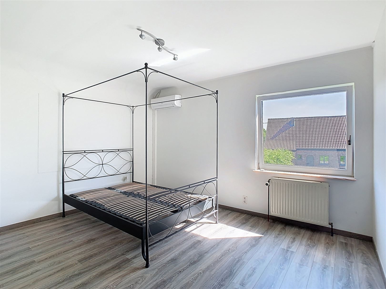 landelijk gelegen huis met zwembad en 3 slaapkamers! foto 18