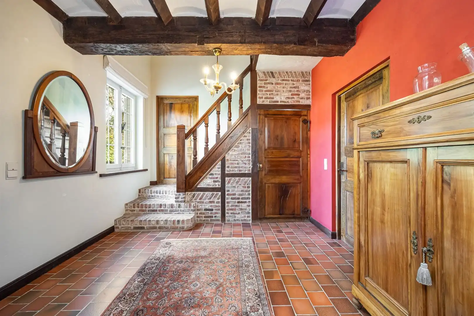 Karaktervolle landelijke woning met 4 slpk en ruime tuin foto 6