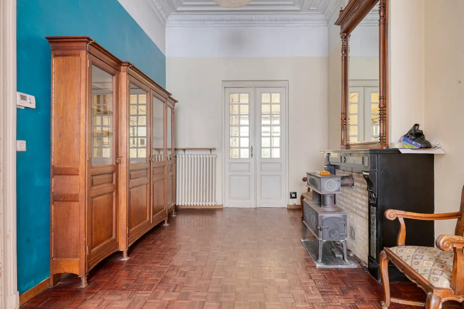 Te renoveren herenhuis met tuin nabij Sint-Guidoplein foto 6