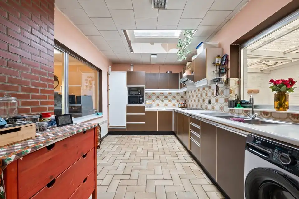 GEZELLIGE GEZINSWONING MET 3 SLKS, GARAGE EN VEEL PRIVACY foto 16