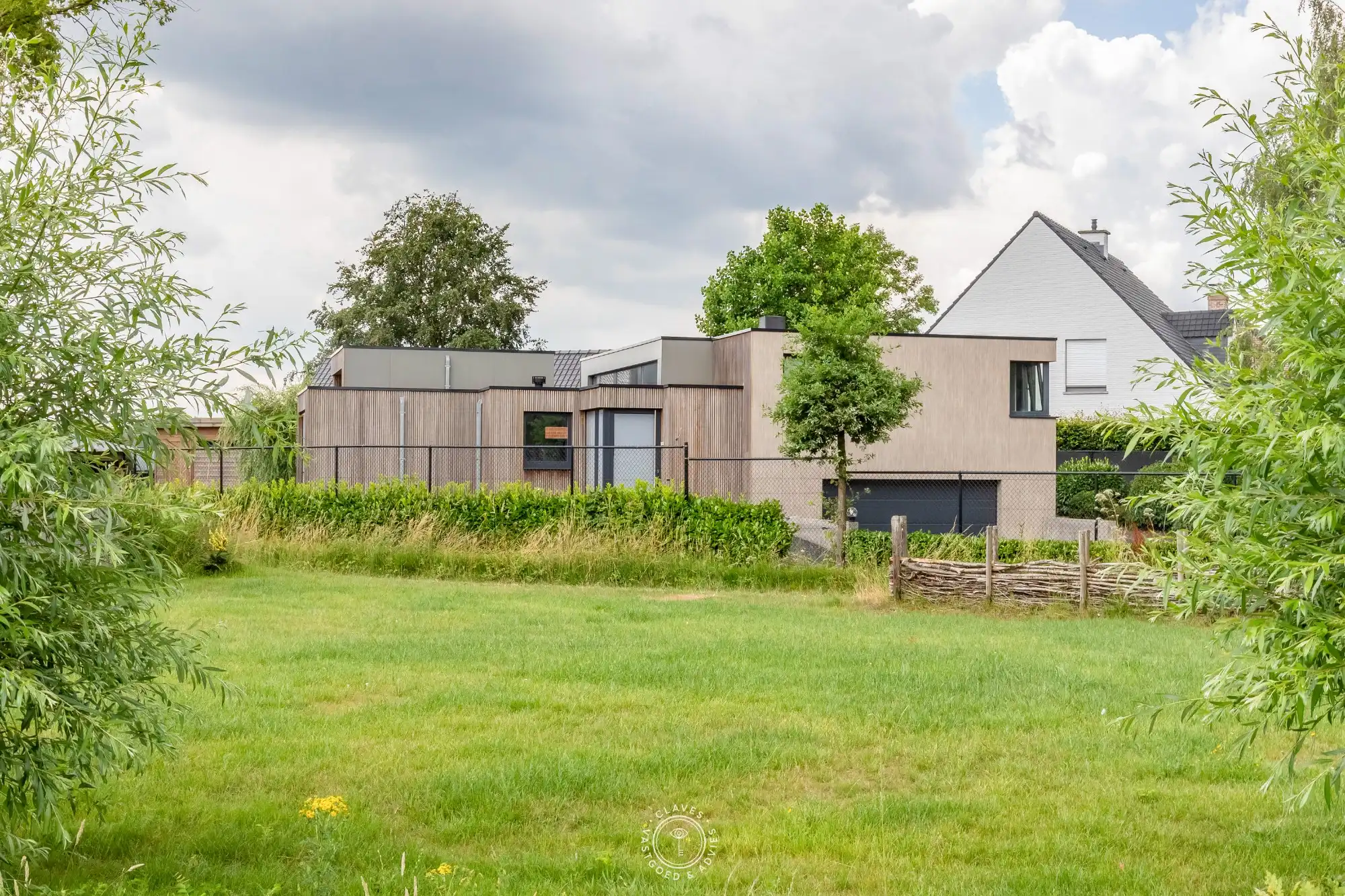 Architecturale seventies villa in energiezuinig jasje foto 25