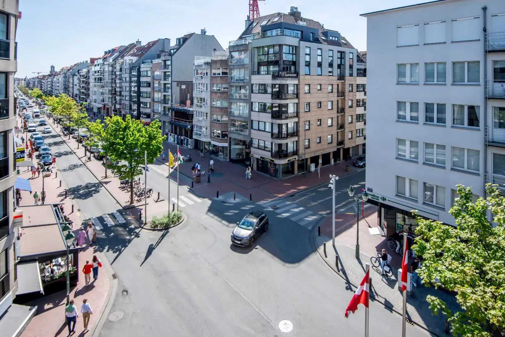 Lichtrijk hoekappartement gelegen op de Lippenslaan/Zoutelaan met 3 slaapkamers foto 14