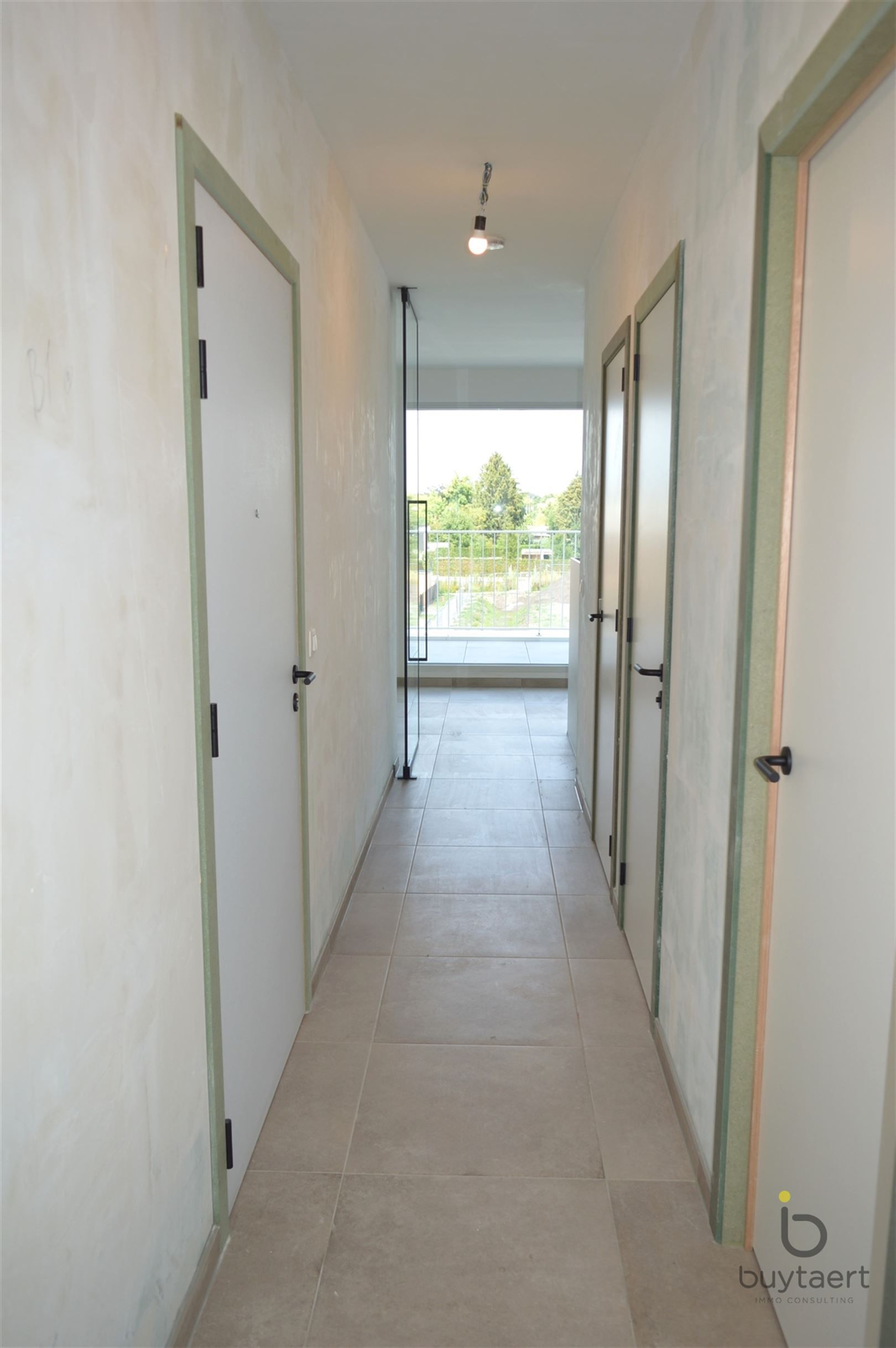 Nieuwbouw dakappartement met 2slpks te Zoersel. foto 6