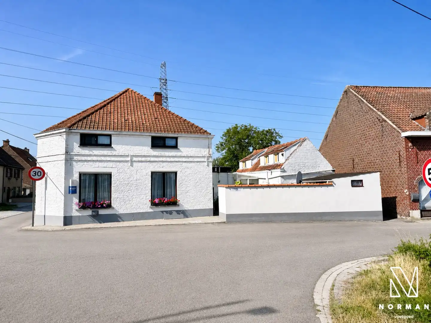 Instapklare woning te koop in Bavikhove met 3 slaapkamers, 2 badkamers en werkatlier op rustige, landelijke ligging! foto 29