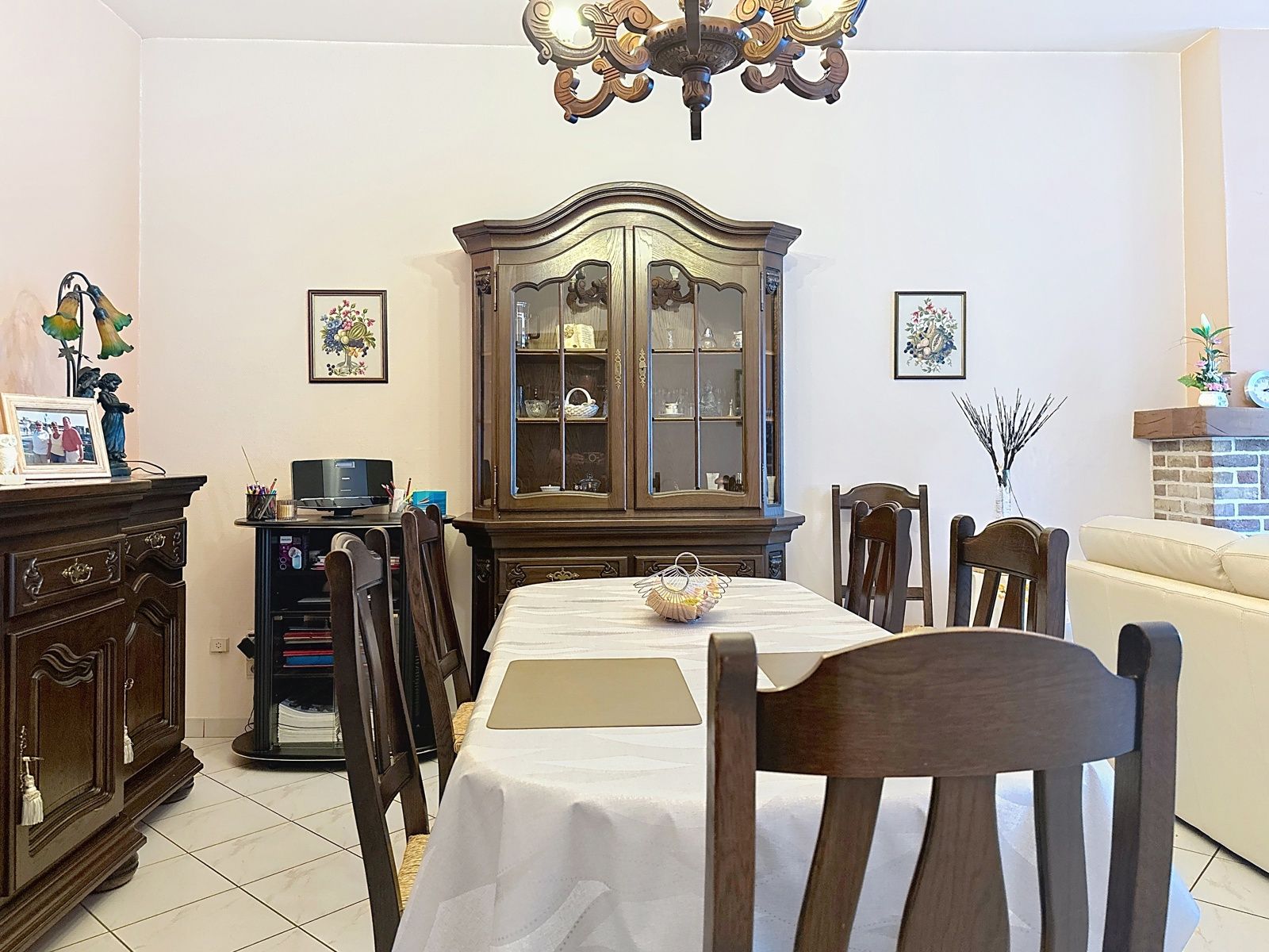 Instapklaar gelijkvloersappartement met terras en centrale ligging foto 15