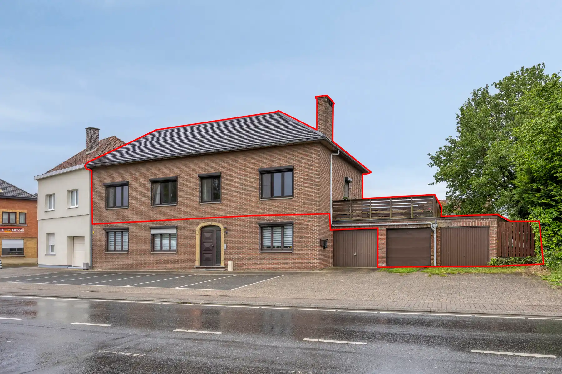 Zeer ruim appartement(3slpks) met 2 garages + zolder + tuin  foto 2