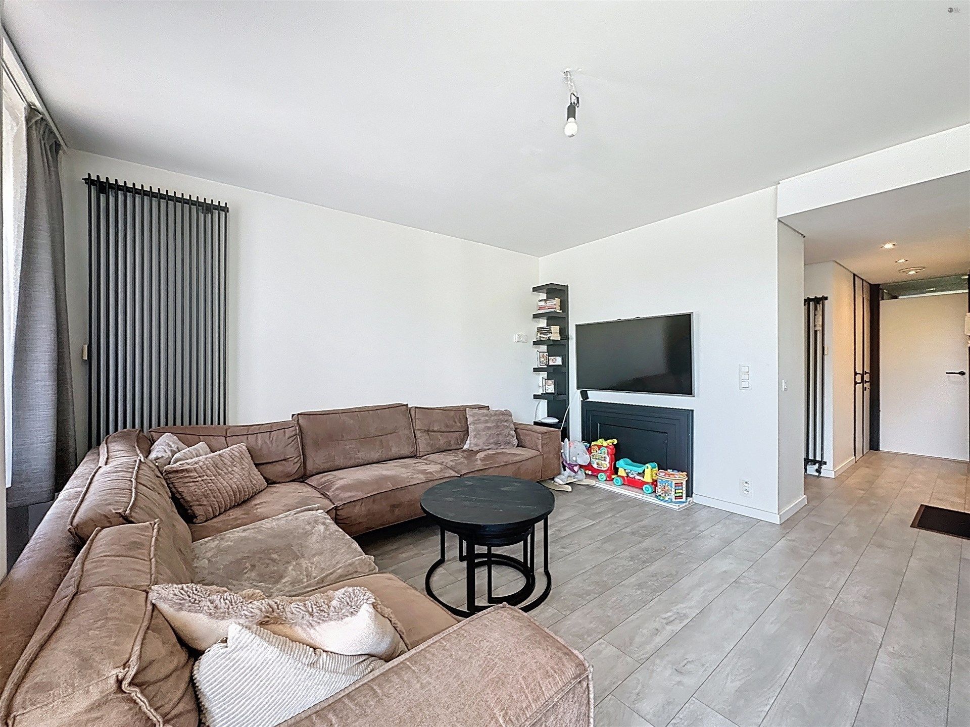 Recent appartement met 2 slaapkamers, 2 terrassen en een grote gemeenschappelijke tuin op toplocatie! foto 4