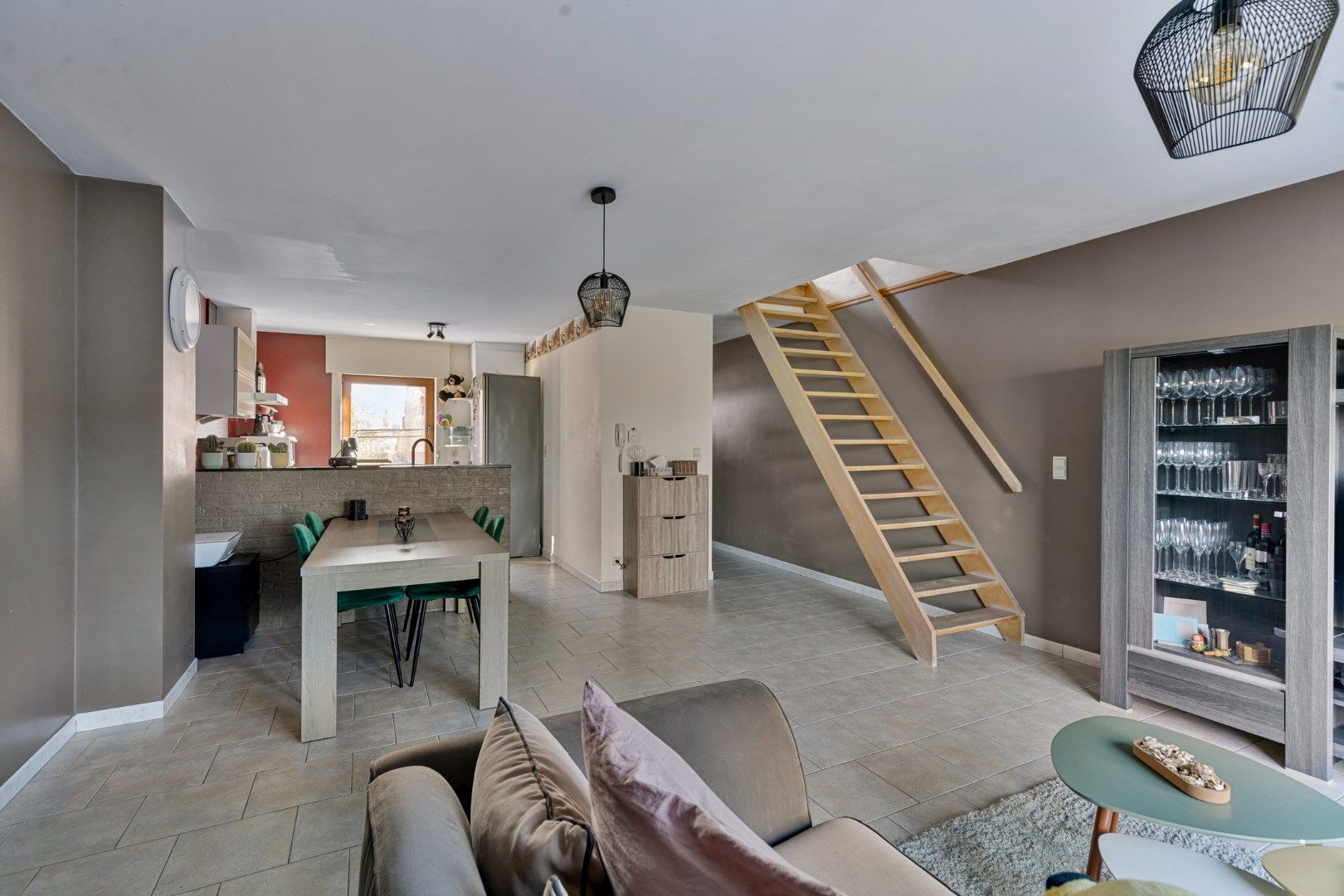 Super leuk appartement met 3 slaapkamers en groot terras! foto 7