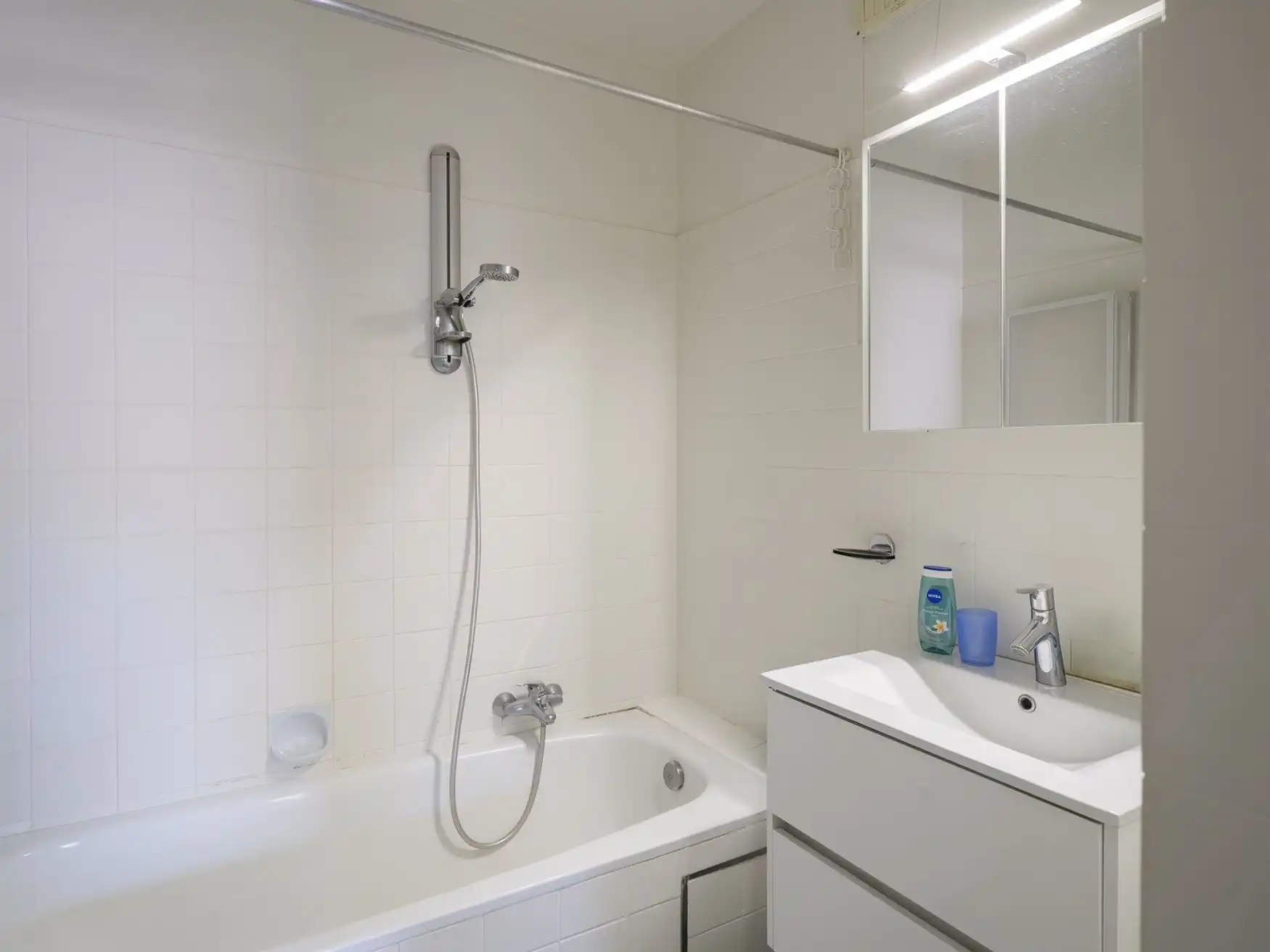 Ruim, lichtrijk appartement (115m²) in Sint-Amandsberg. foto 10