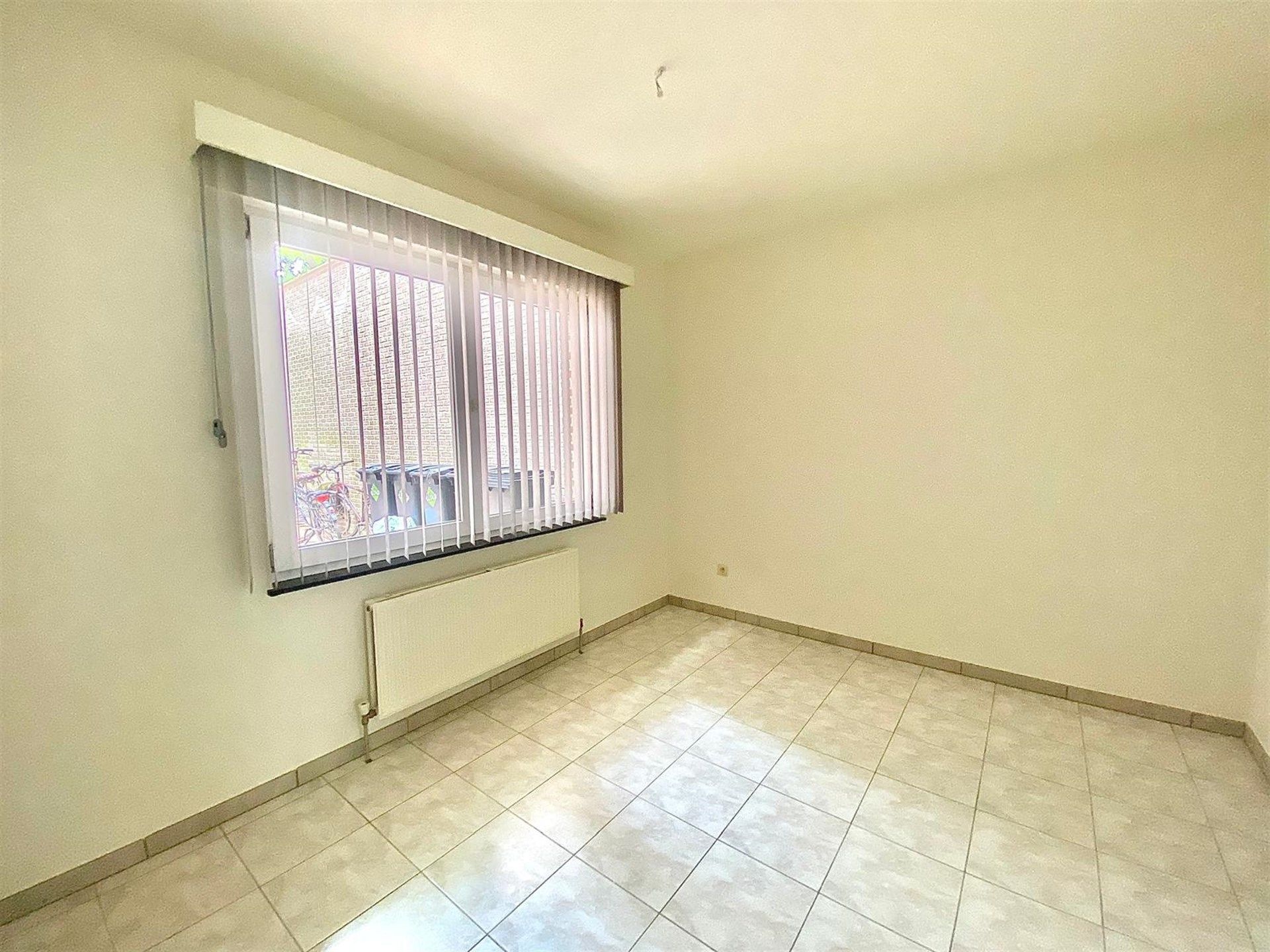 Appartement met twee slaapkamers te Aalst foto 7