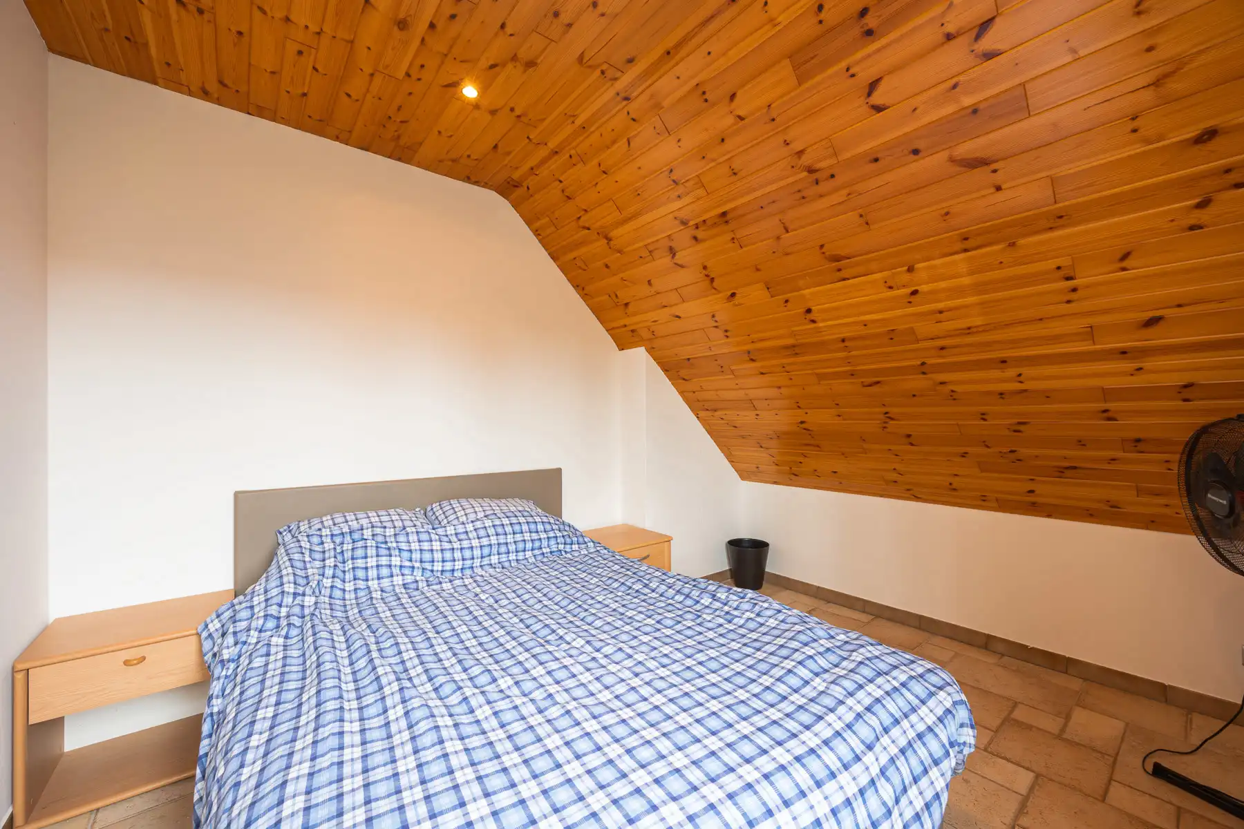 Karaktervolle kangoeroewoning met ruim perceel op toplocatie foto 27