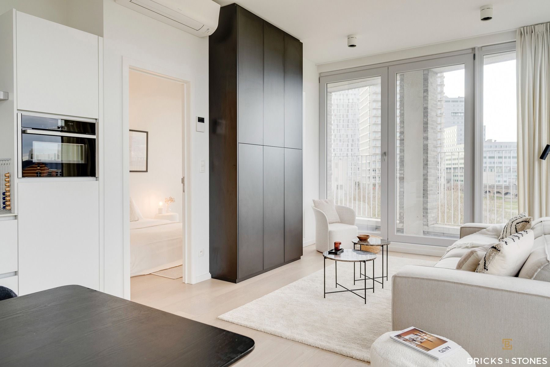 Prachtige city penthouse met 2 slaapkamers, terras en parking foto 8