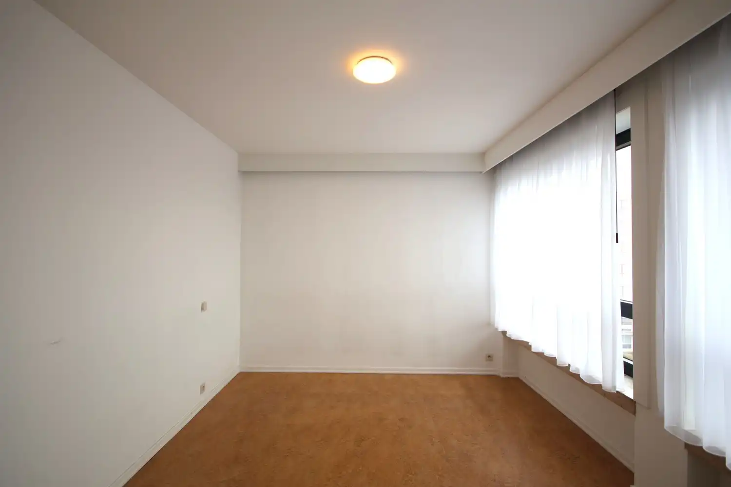 Rustig appartement dichtbij het centrum met 2 slaapkamers foto 15