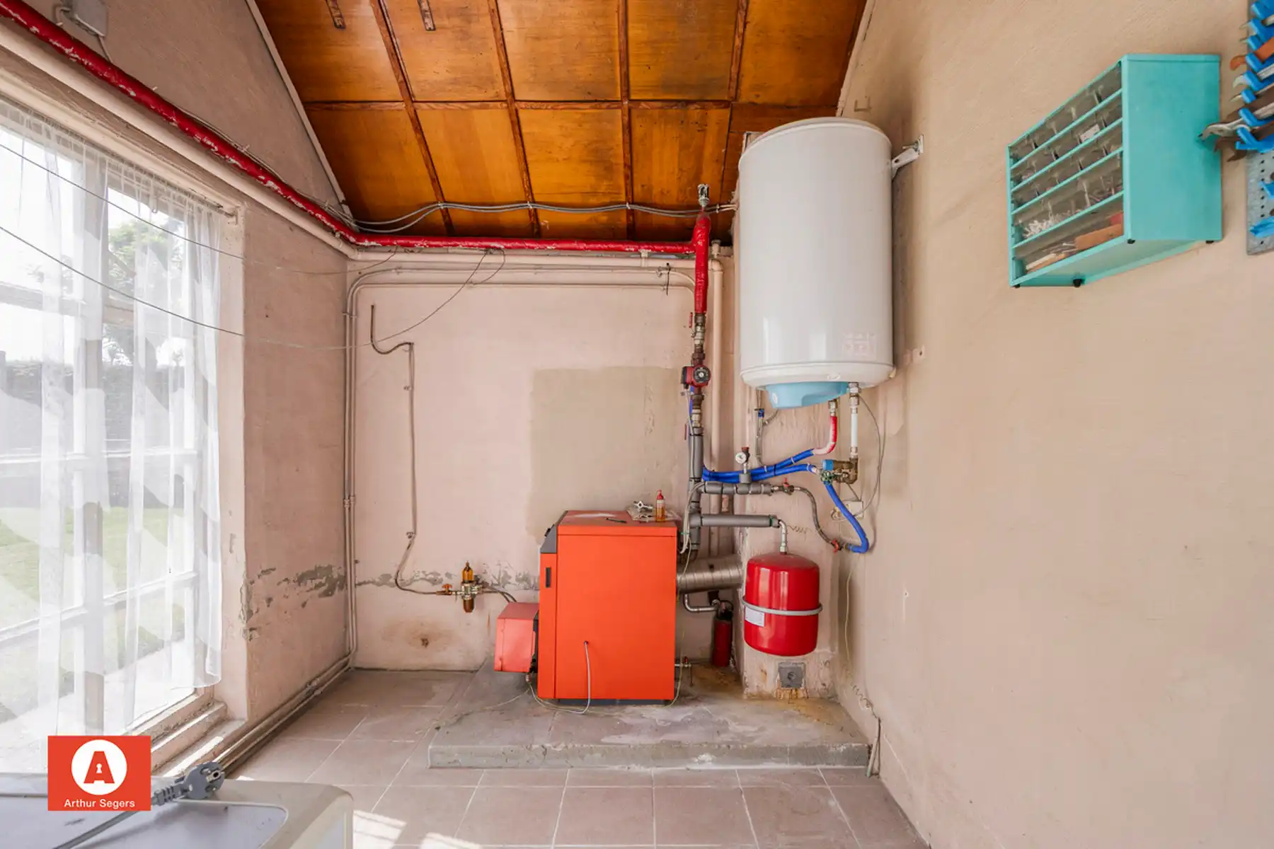 Te renoveren woning in doodlopende straat foto 20