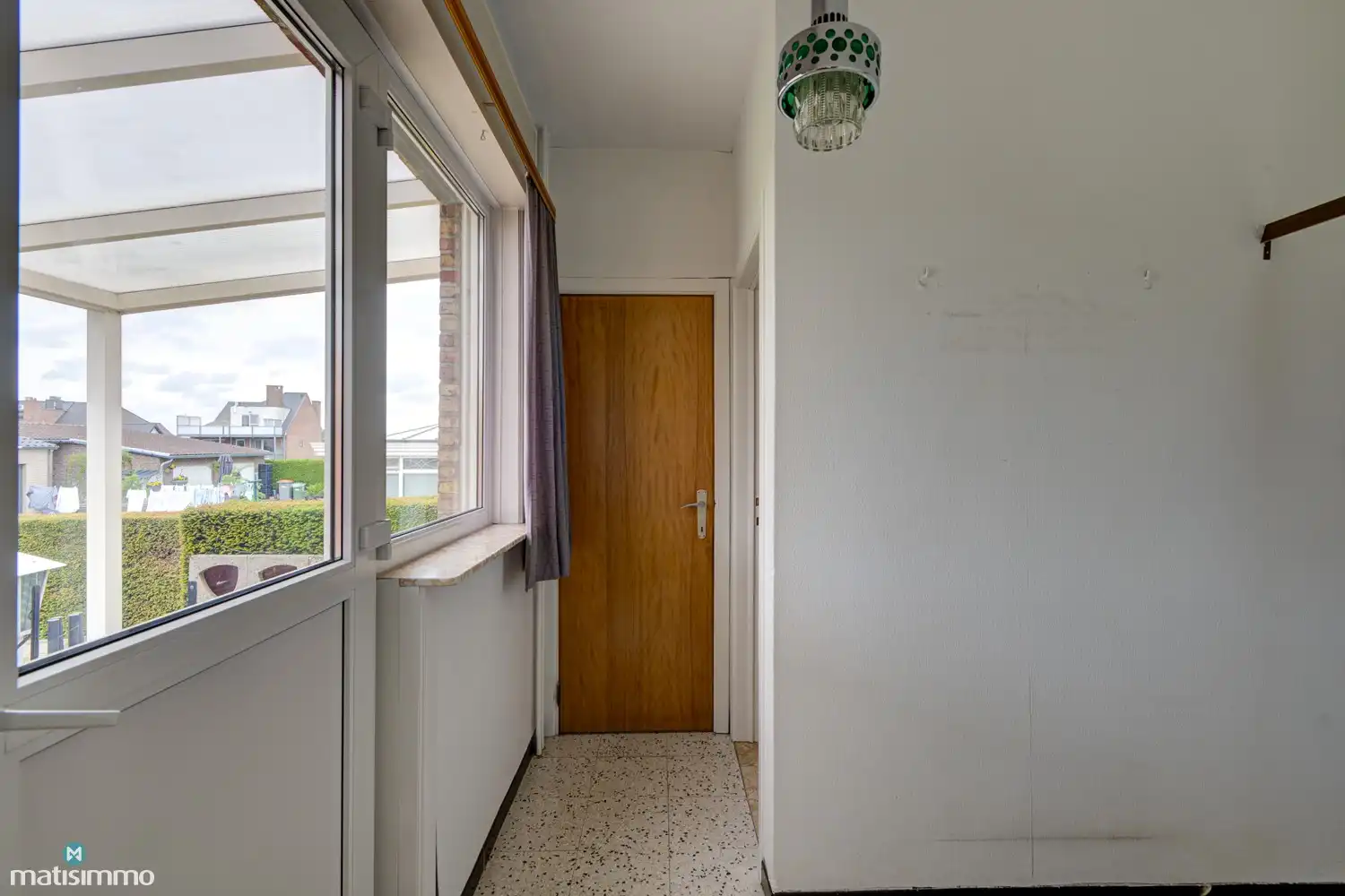 VOLLEDIG ONDERKELDERDE EENGEZINSWONING MET 4 SLAAPKAMERS, GARAGE EN RUIME TUIN IN BILZEN-CENTRUM foto 11
